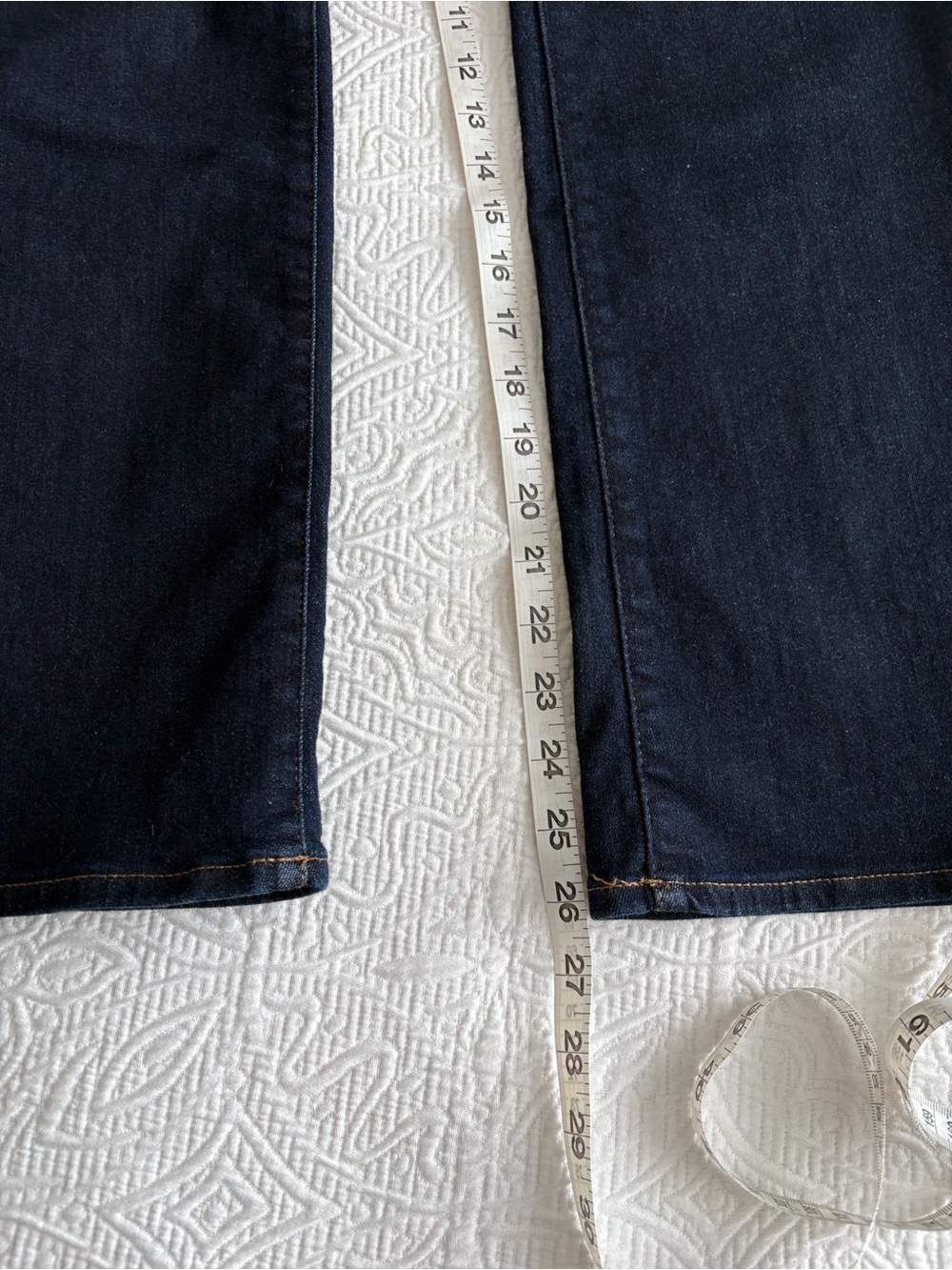 Chico’s Pull-On Slim Bootcut Denim Jeans       Sz 10 P Like NEW! - Picture 7 of 9